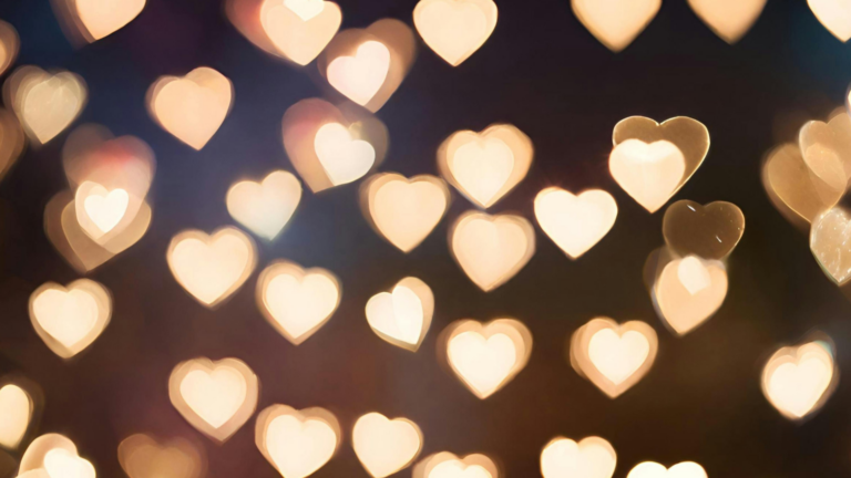 O Dia dos Namorados é o dia de celebrar o amor pela vida, pela natureza, pelo ser humano, porque sem esse amor a existência perde a graça